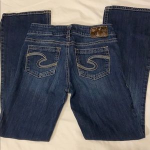 Silver Suki Jeans 27x32